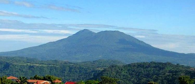 volcan-mombacho from Mirador Catarina